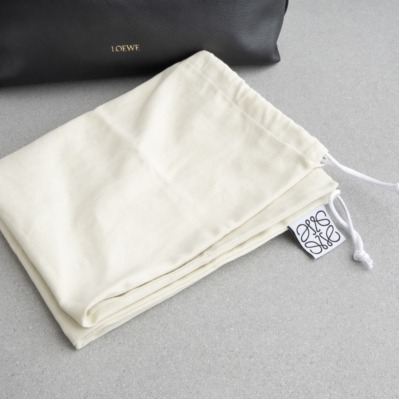 ロエベ フラメンコ クラッチ ミディアム ショルダーバッグ ブラック レザー