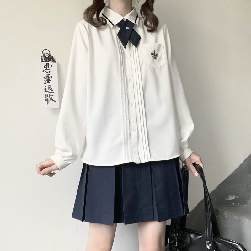 サブカル 服 地雷系 通販 ブラウス ワンポイント 刺繍 バルーンスリーブ 甘め かわいい 学園風 量産型 ロリィタ