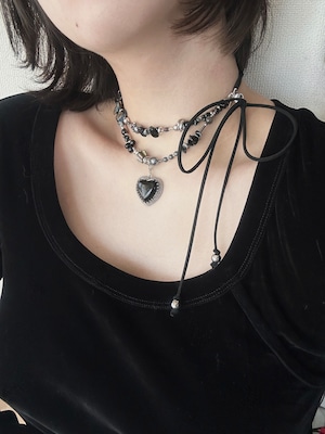 Onyx heart charm leather choker