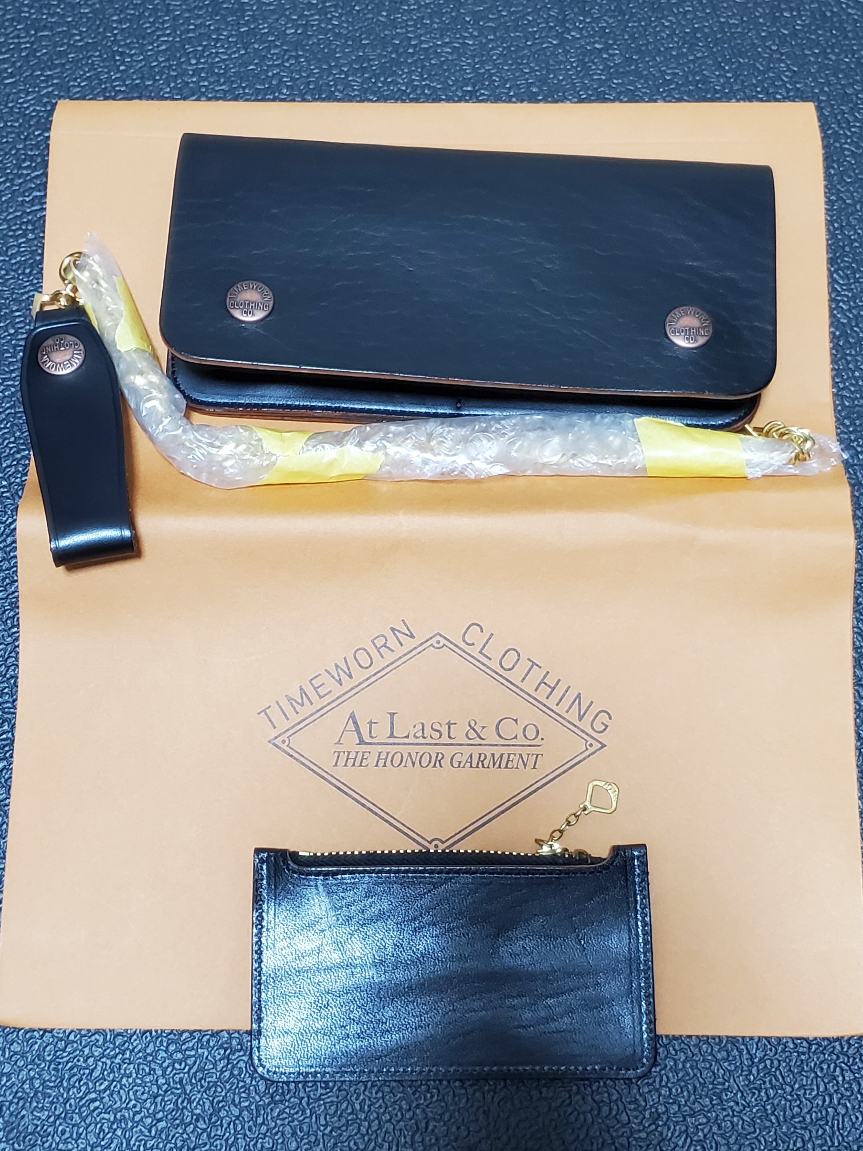 とも様 専用 ホースハイド トラッカーウォレット アットラスト www