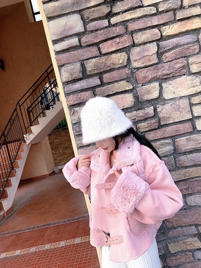 コート 革ジャン ファー ハイネック 茶色 セーター ピンク 可愛い 原宿