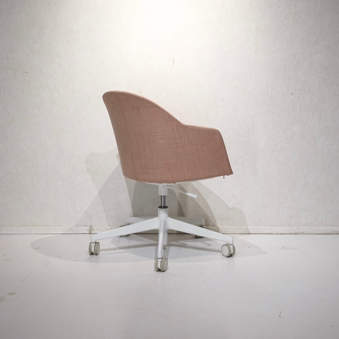 arper アルペール Cila シーラ アームチェア デスクチェア ワークチェア キャスターチェア 昇降式 チェア 椅子 ファブリック モダン 北欧 ミニマル