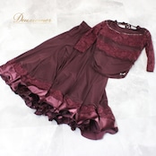 社交ダンス 衣装 スタンダード 上下セット ツーピース レッスンウェア パーティ衣装 Roger バーガンディ レース ラインストーン 派手 花柄 バーガンディ系 スカート 二重スカート ボリューム 優雅 動き 花柄レース しっとり 厚手 伸縮性 パーティー服 女性用 大人用 ダンスウエア 競技用 社交ダンス衣装 おしゃれ 体型カバー