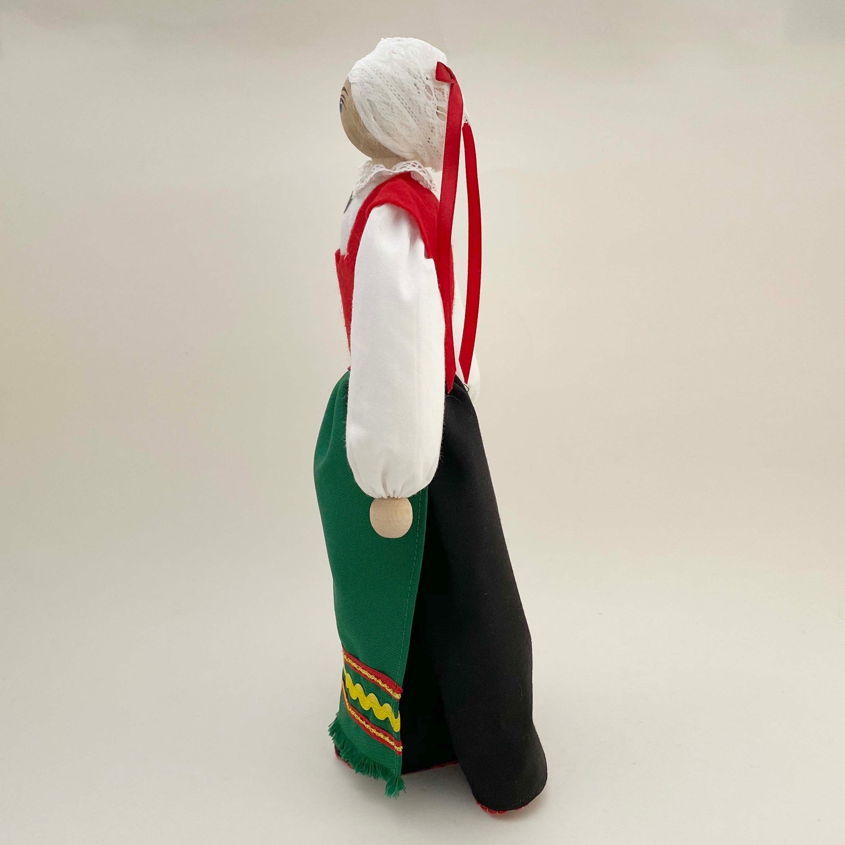 特大エストニアSALVO人形　タルトゥ民族衣装の貴婦人