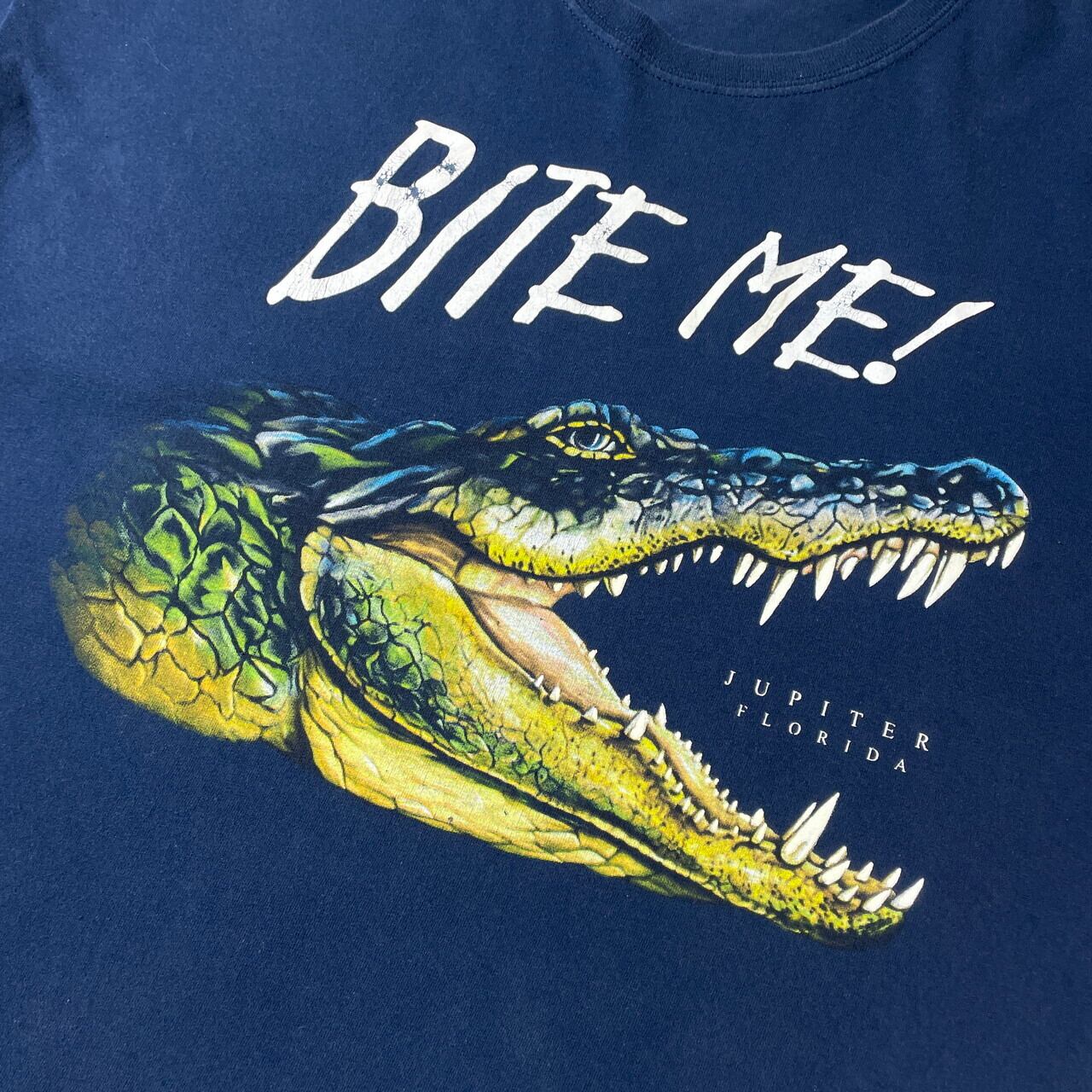 BITE ME! クロコダイル ワニ アニマル プリントTシャツ メンズ2XL相当