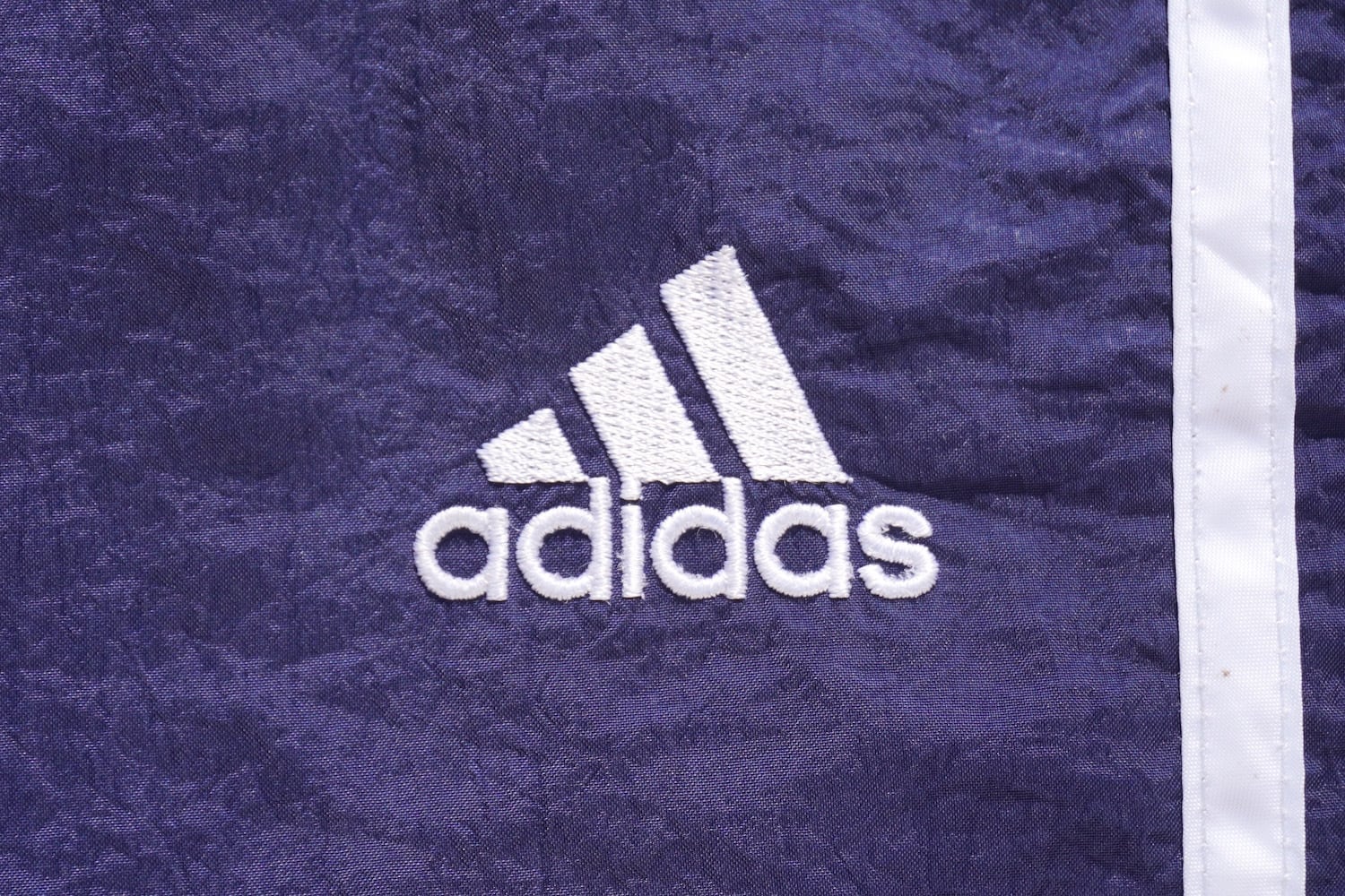 1990's [adidas] 万国旗タグ 3ストライプス&パフォーマンスロゴ