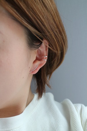 シングルラインイヤーカフ