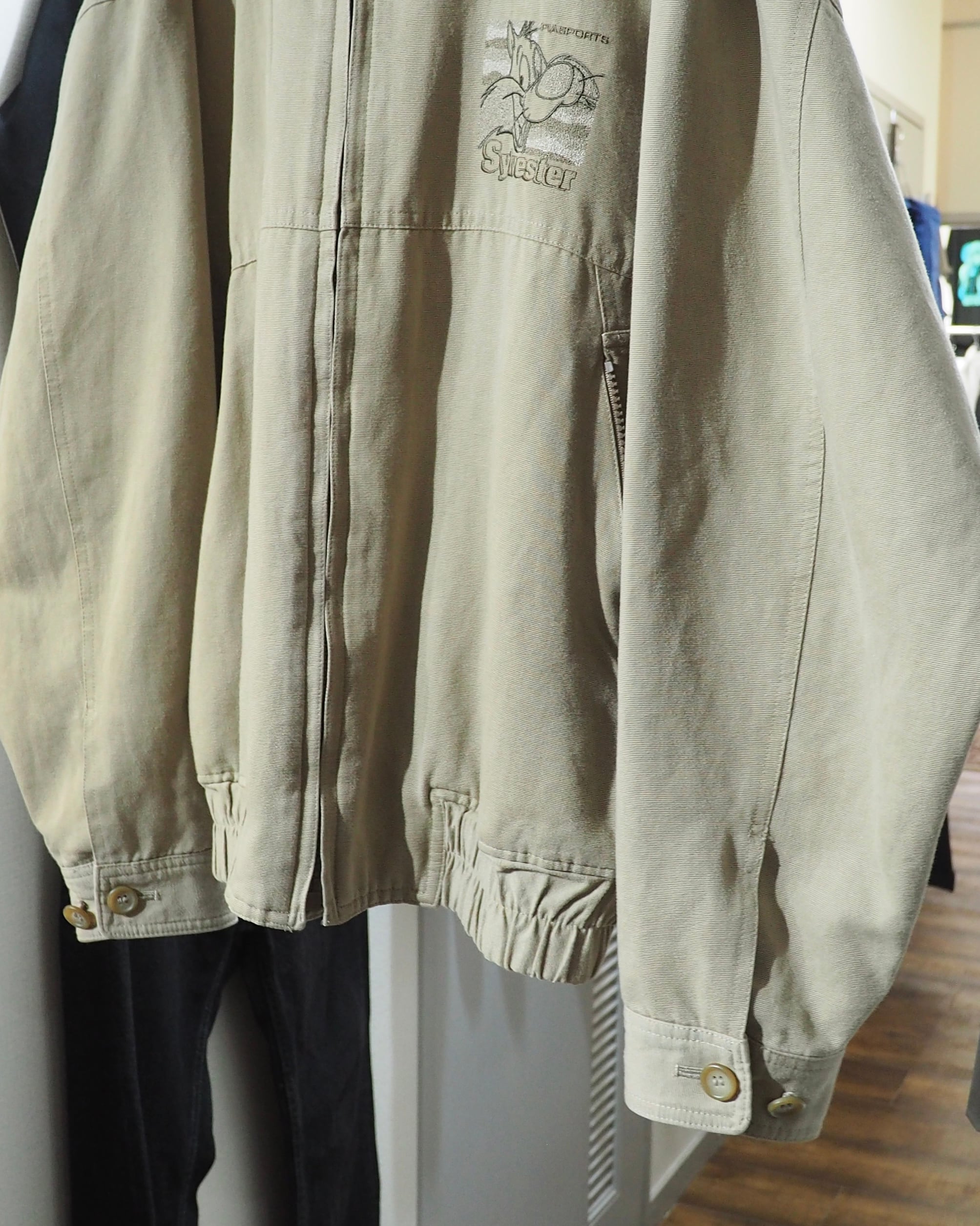 1990s " Looney Tunes - Sylvester the Cat " Embroidery vintage Drizzler jacket