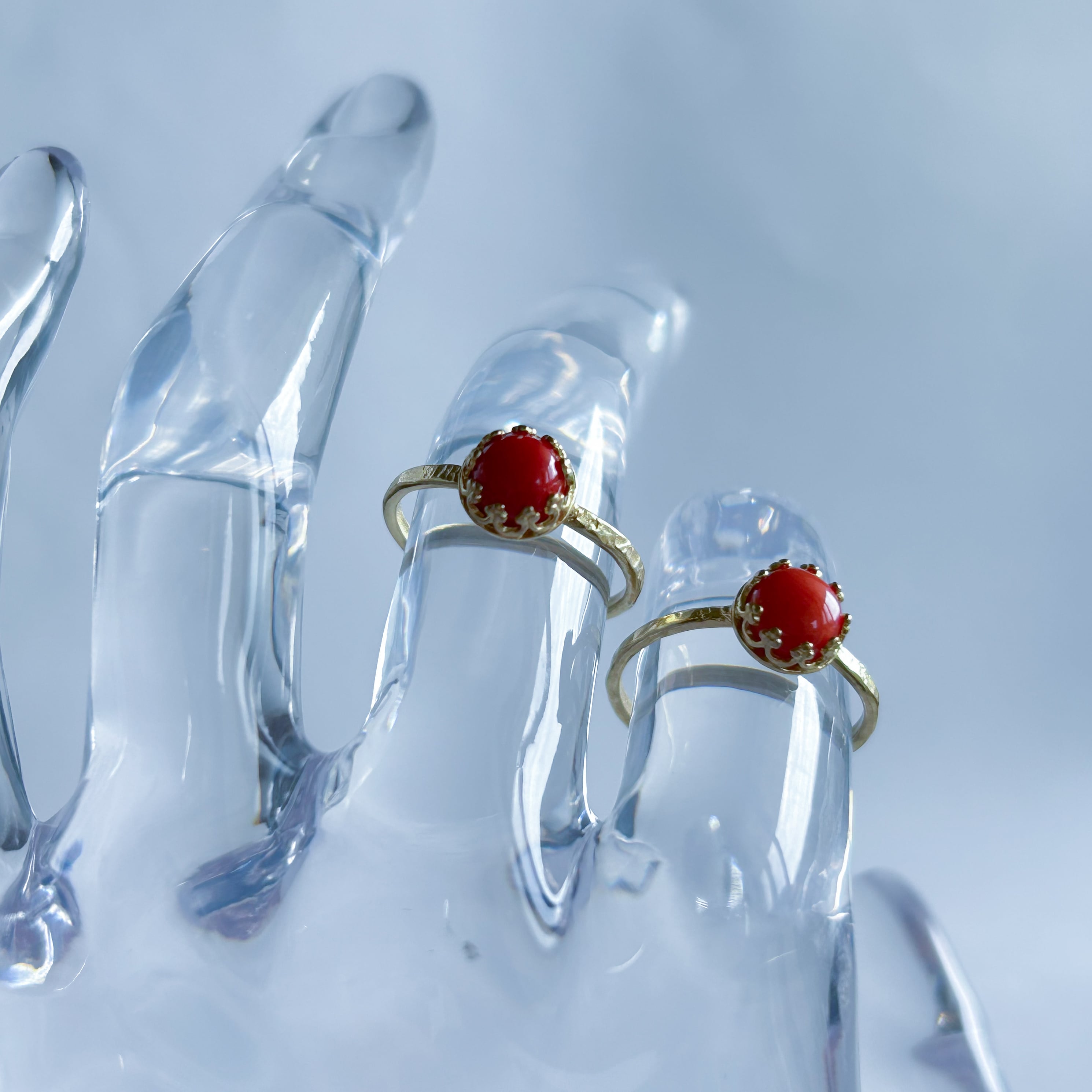 真鍮｜本珊瑚(サンゴ) 天然の緋色は人を惹きつける 鮮やかな赤リング