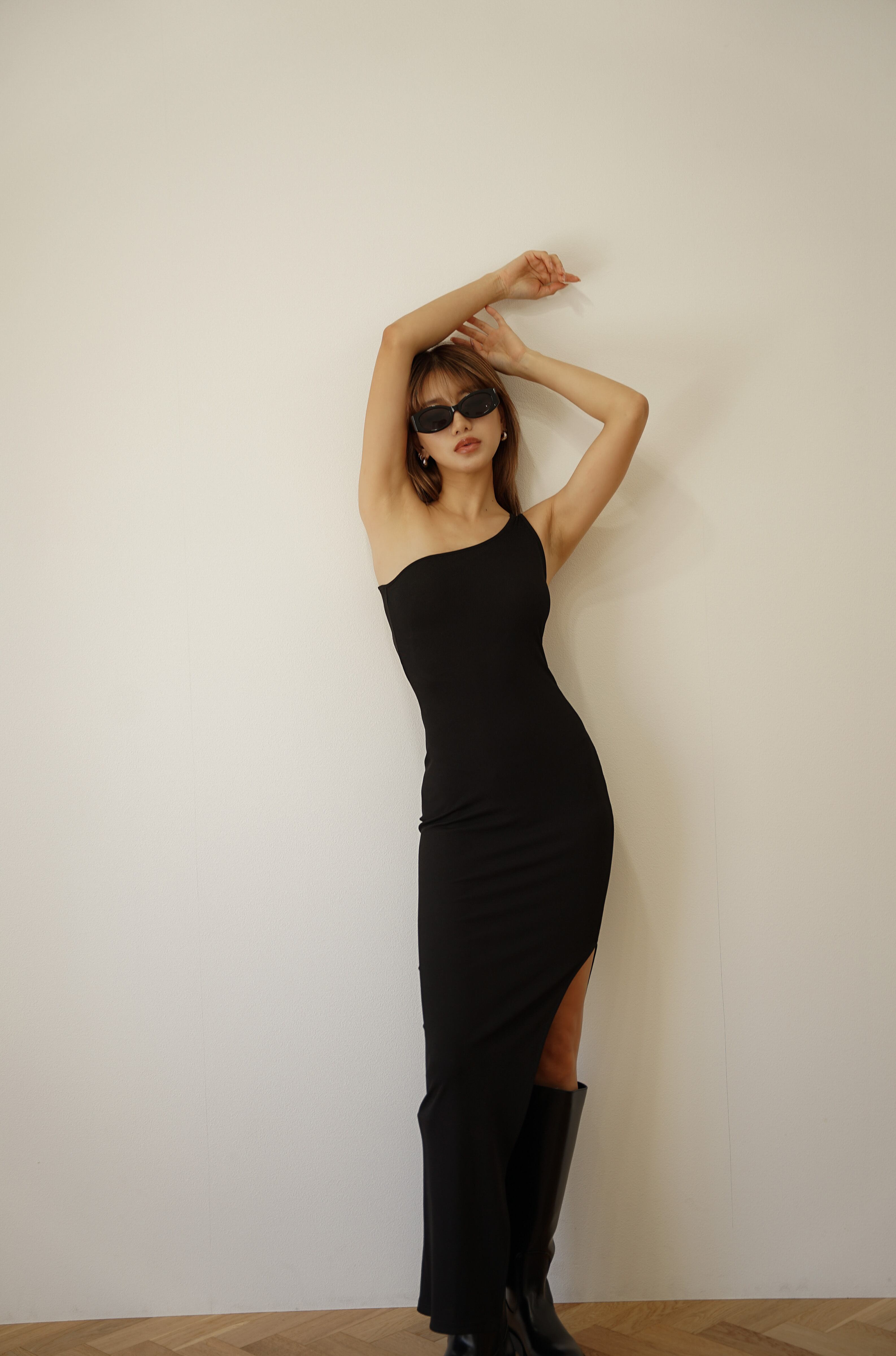 ワンショルダー アシンメトリーワンピース