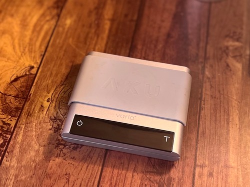 Varia AKU スケール シルバー