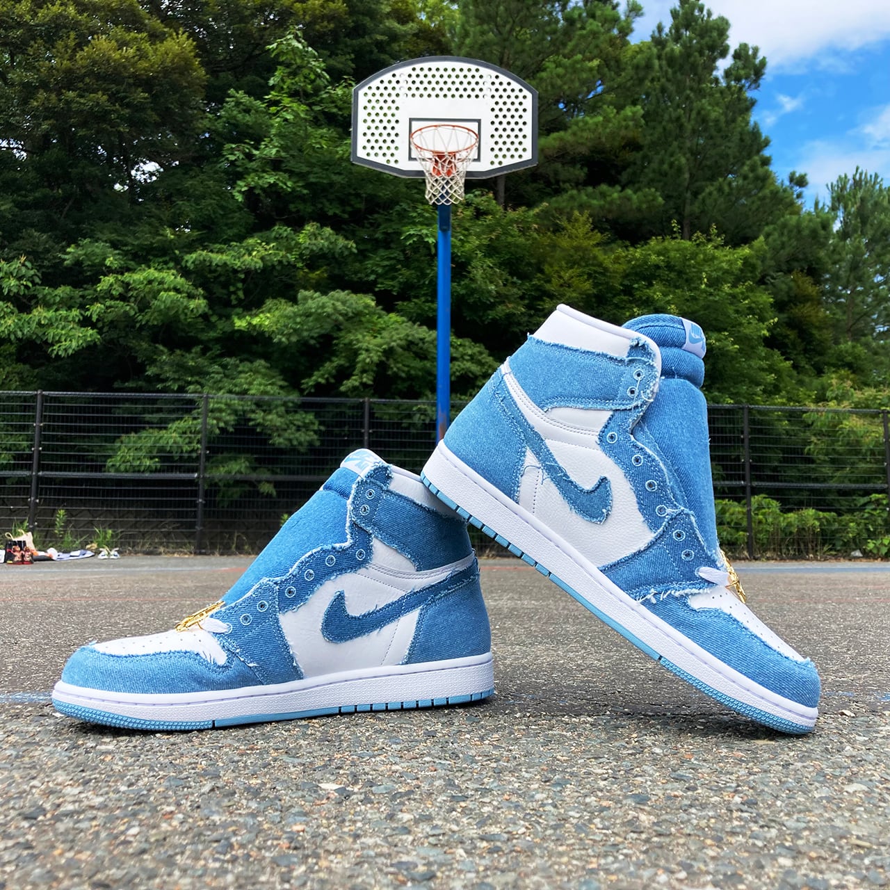 NIKE AIR JORDAN 1 RETRO HI OG DENIM