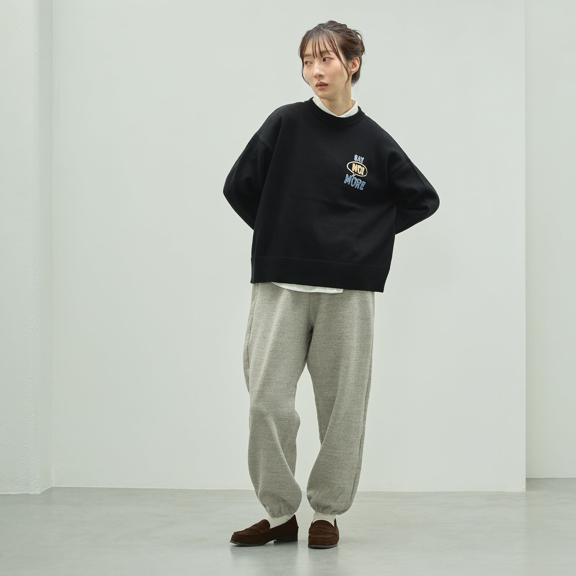 SAY NO MORE ニット｜ロゴ刺繍 | AUG ONLINE STORE 大人の女性が肩の力