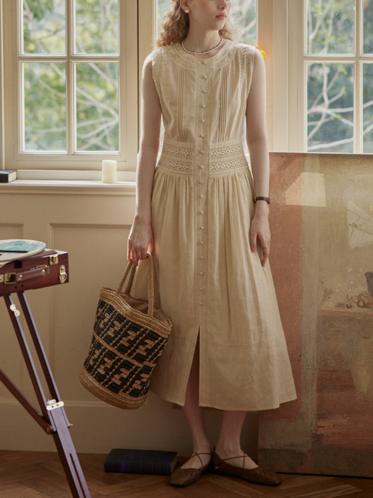 Madeleine Sleeveless Lace Dress F0692