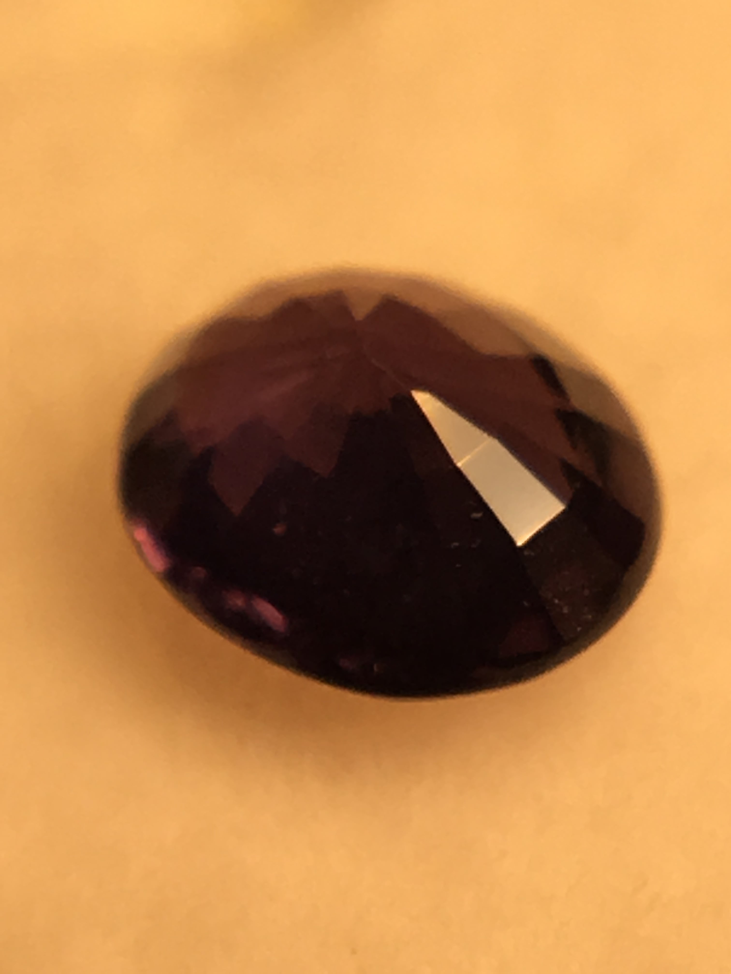 妖しげなふたつの魅力 0.9ct UP 天然 シルキー カラーチェンジ