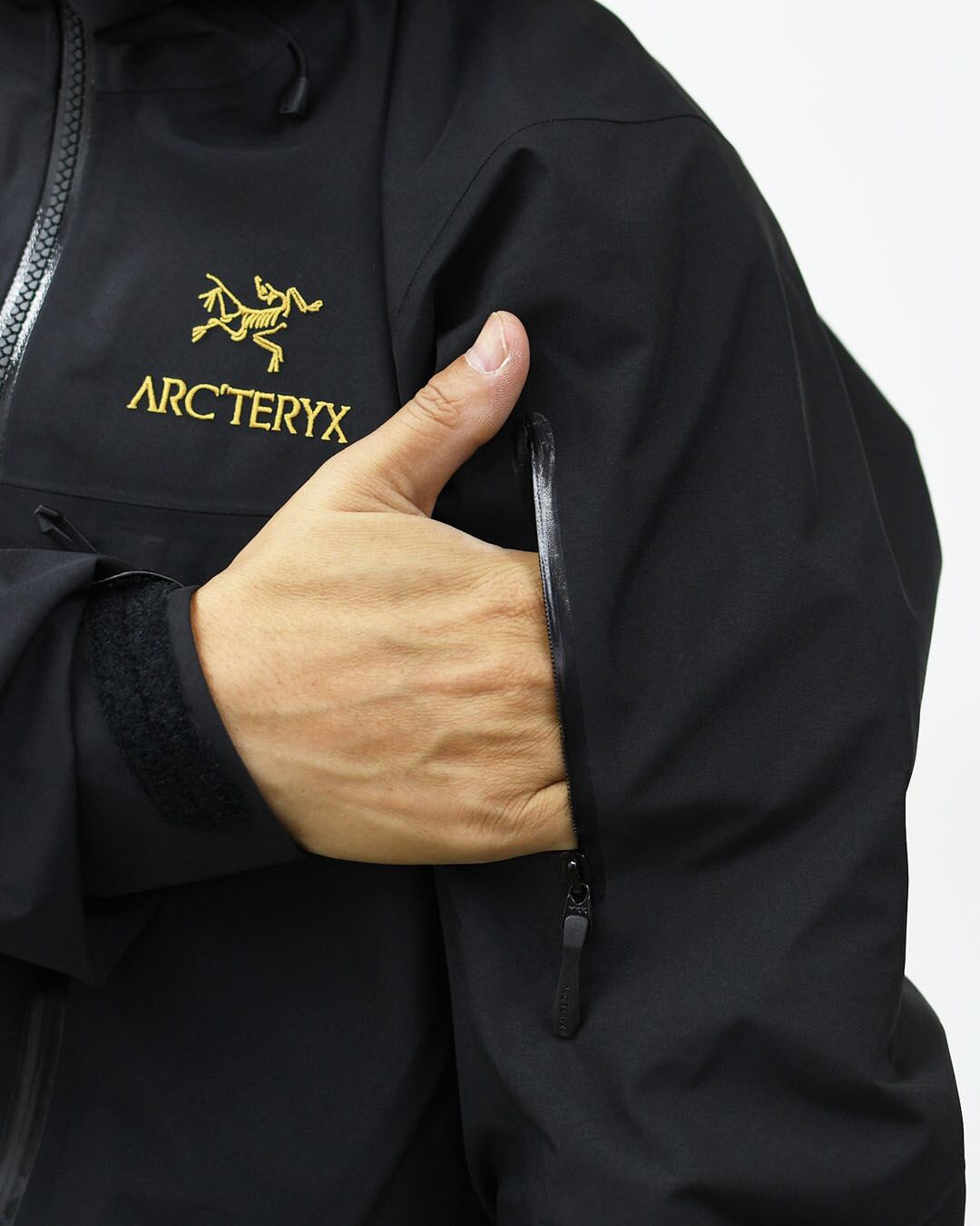 ARC'TERYX [アークテリクス正規代理店] M Alpha SV Jacket [X000009899