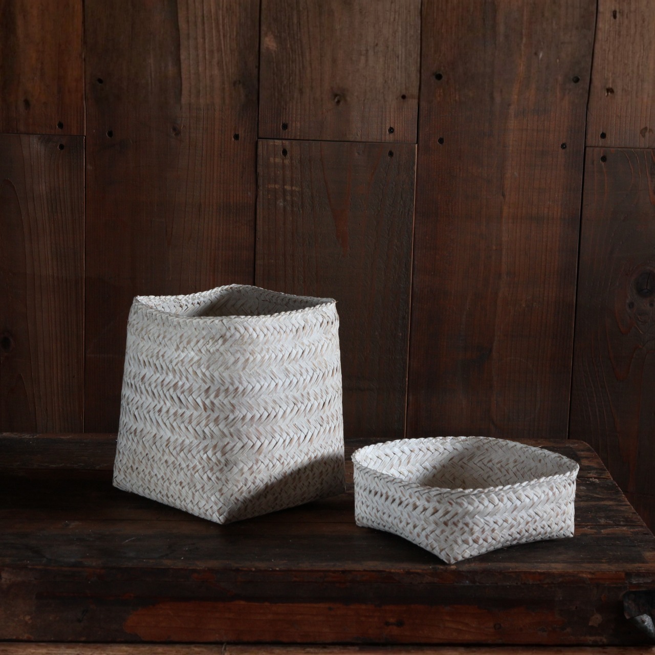 White Bamboo Basket L / Indonesia