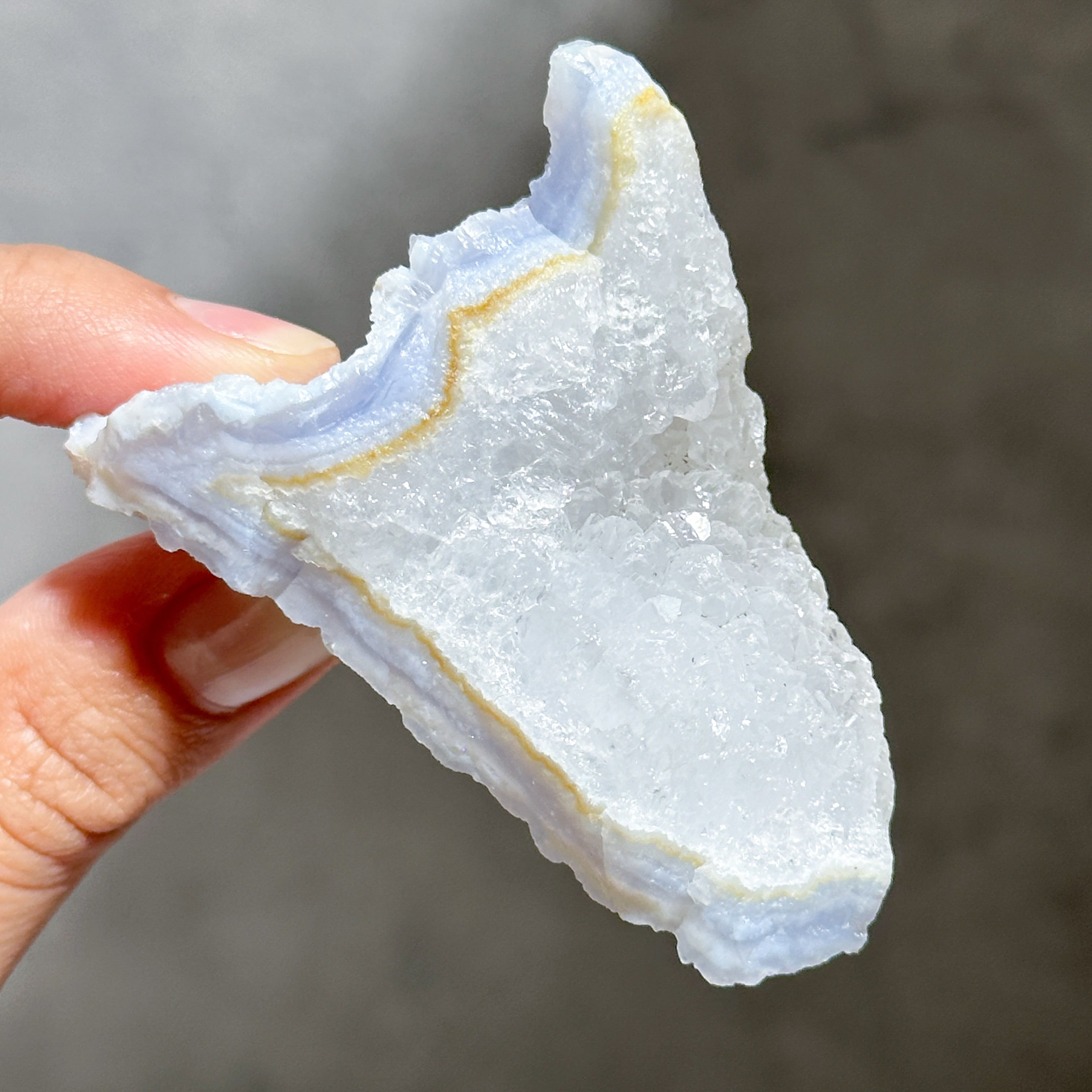 ブルーカルセドニー 原石84◇ Blue Chalcedony ◇天然石・鉱物
