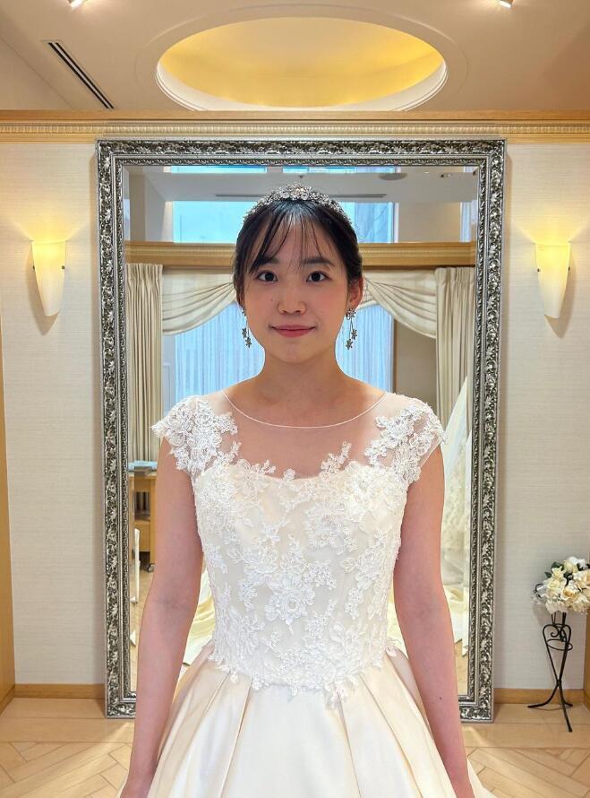 ウェディングドレス ボレロ 光沢感 くるみボタン 結婚式 ロング ウェディングドレス ボレロ 光沢感 くるみボタン 結婚式 ロング