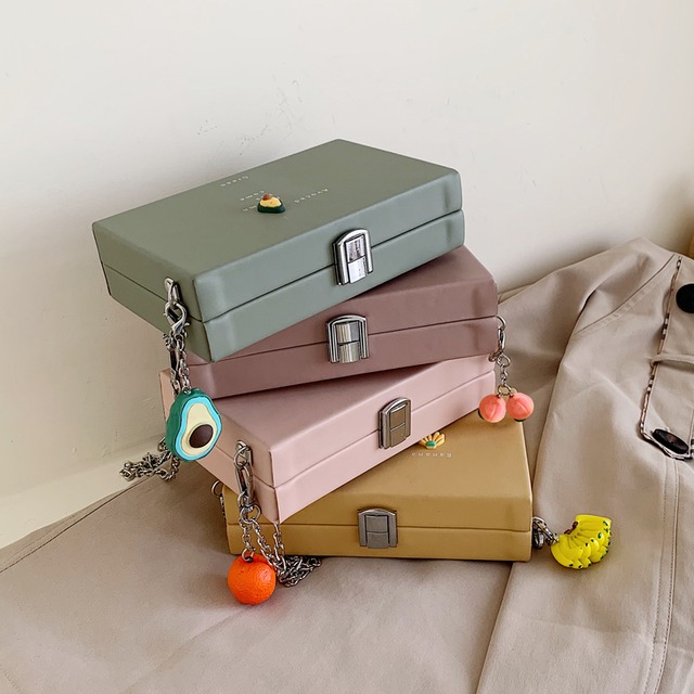 ウエスタンスタイルスモールバッグ2020ワイルドメッセンジャーバッグインチェーンファッションボックススモールスクエアバッグの新しいトレンディなバージョン 手作りハンドバック2117436281