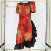 フラダンス 衣装 ワンピース ドレス メネフネプランテーション レッド系 MENEHUNE PLANTETION フリル スリット パフスリーブ かわいい 華やか 鮮やか 明るい 赤 黒 ハワイアン アロハ ハワイアンプリント フラ ダンス レッスン 練習