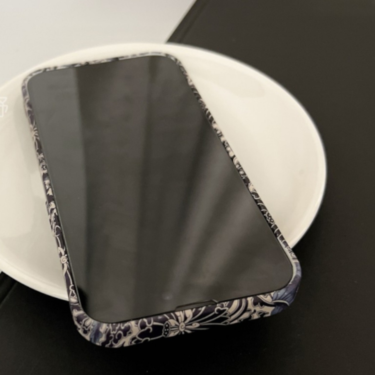 エスニック風ヴィンテージ花柄iPhoneケース W10266