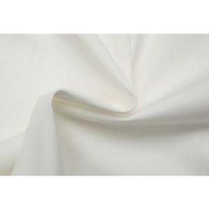 Minimal embroidery tee 0567