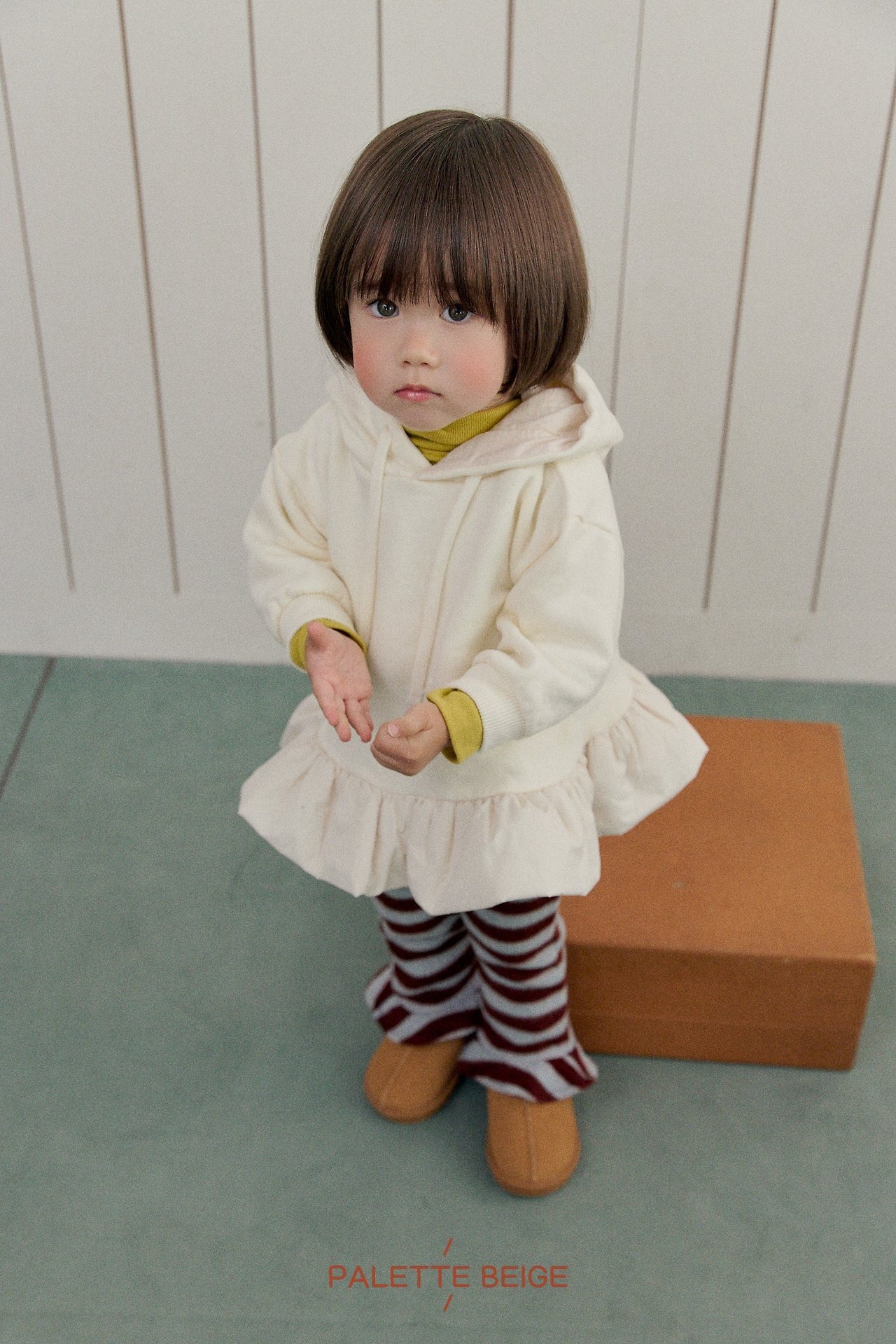 the beige［取寄］balloon hood onepiece 26winter