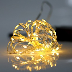 【在庫処分】イルミネーション LED ライト ワイヤーライト 電飾 電池 式 クリスマス ツリー 飾り MANATSULIFE(2M(20LED) ウォームホワイト)