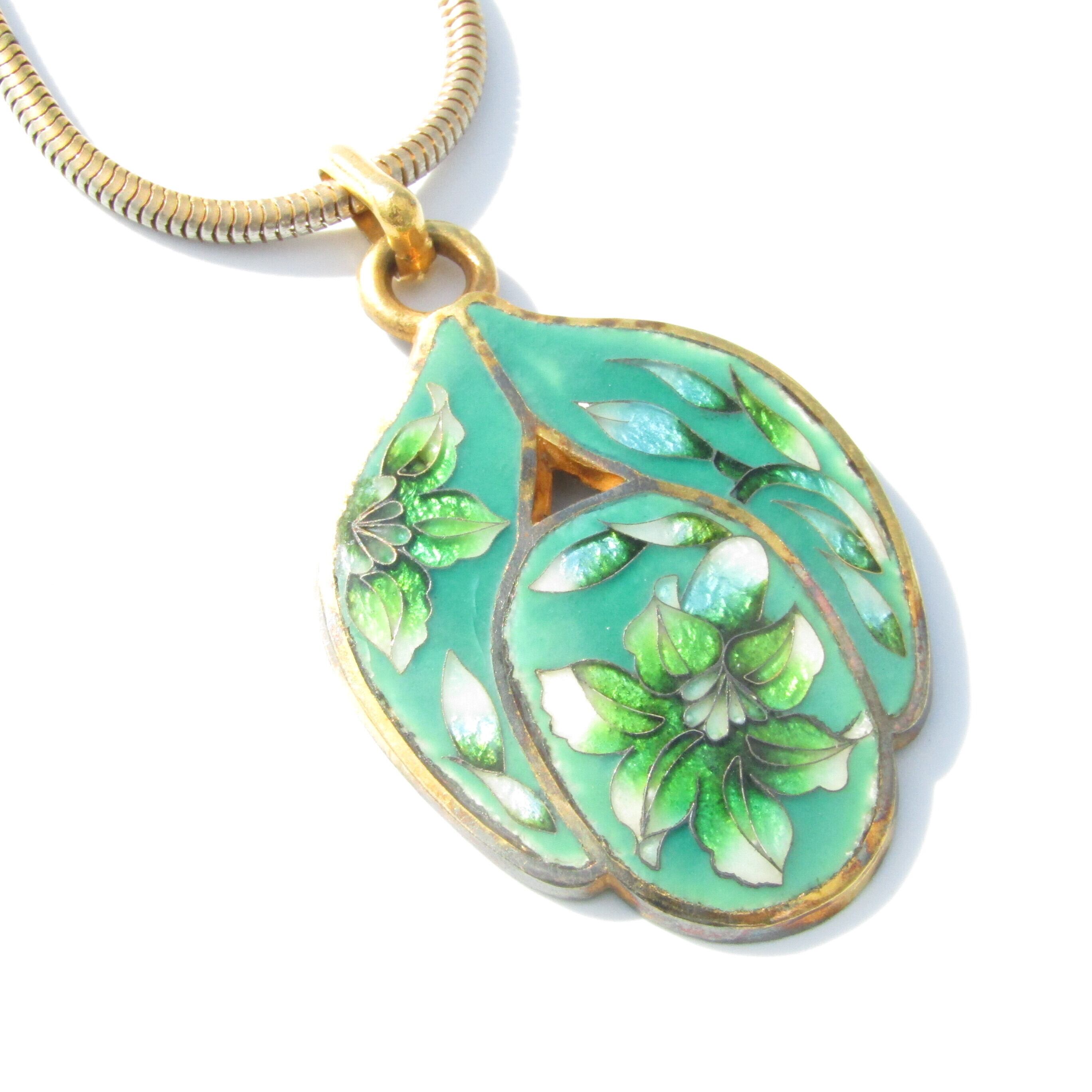 60s Vintage green flower design Cloisonnel necklace | PANIC ART MARKET  powered by BASE
