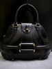 美品20万★Alexander McQUEEN アレキサンダーマックイーン レザー トート バッグ 黒★ 武骨な中に上品さも漂うマックイーンらしいモデル♪
