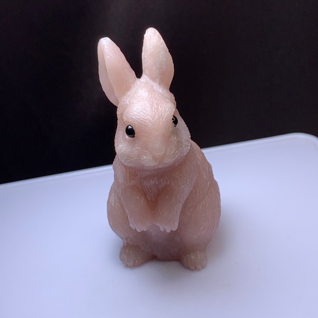 8.ピンクオパールうさぎ・インテリア