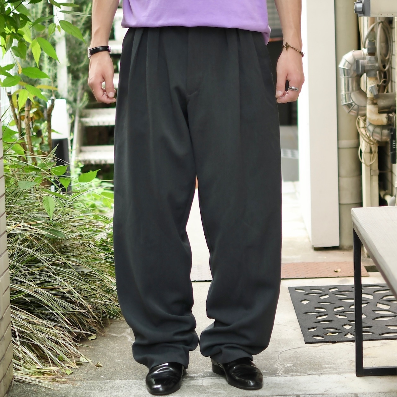 CAMLON balloon silhouette 2tuck slacks charcoal gray