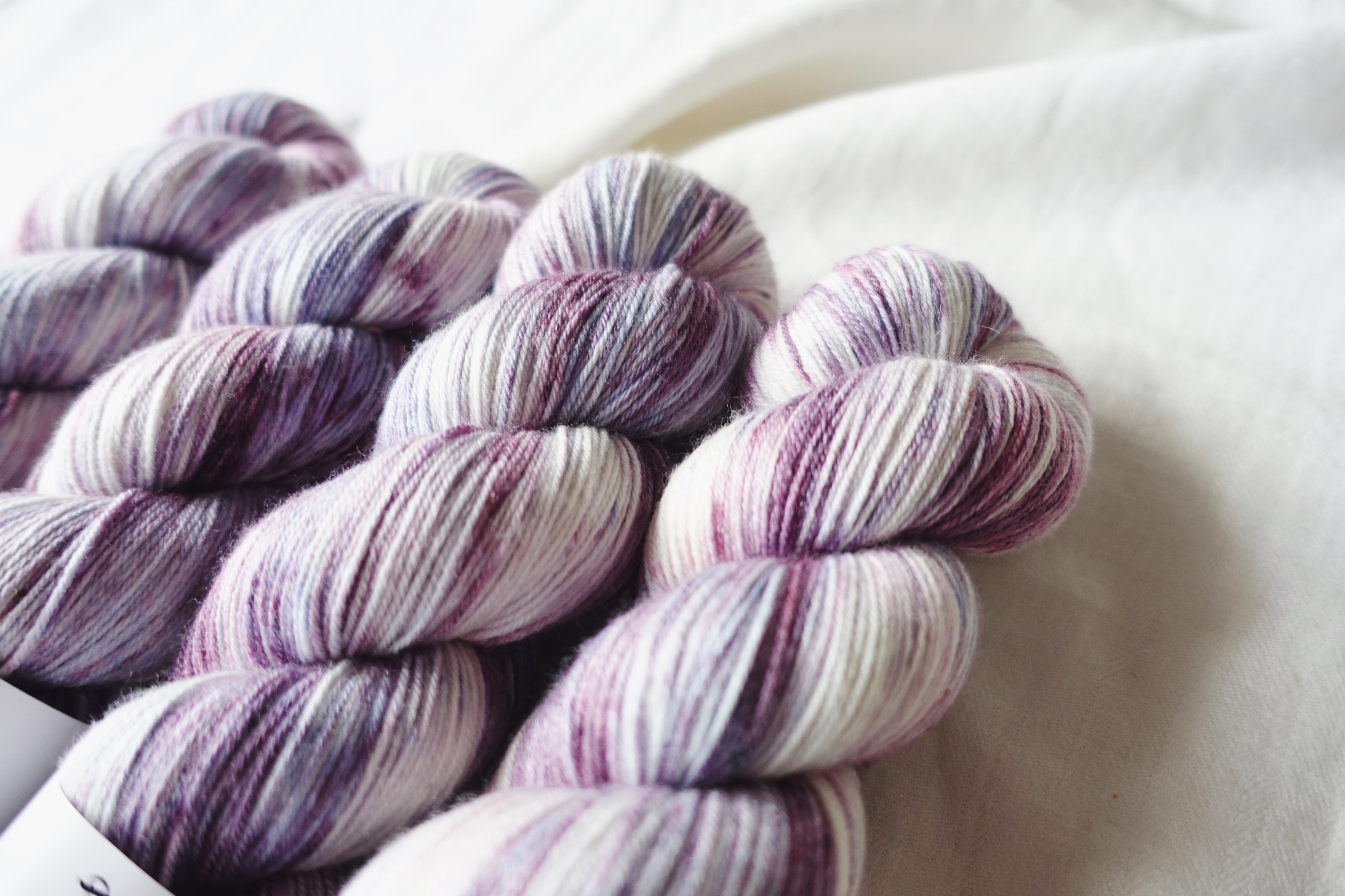 手染め糸]Premium Silk+Wool Sock_The cramberries | 手染め毛糸の