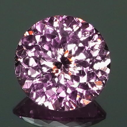 【SIGNATURE】Bright Brilliant Cut®︎ “160 Facets” 0.66ct Natural Pink Sapphire