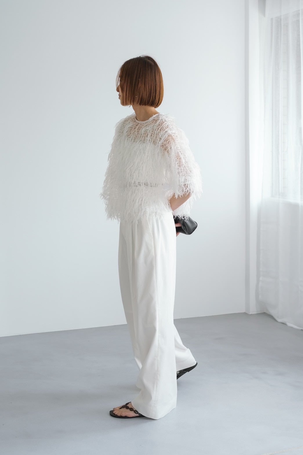 【新品】airy fringe sheer tops(white) airy fringe sheer tops(white)ご注文から1週間前後で発送