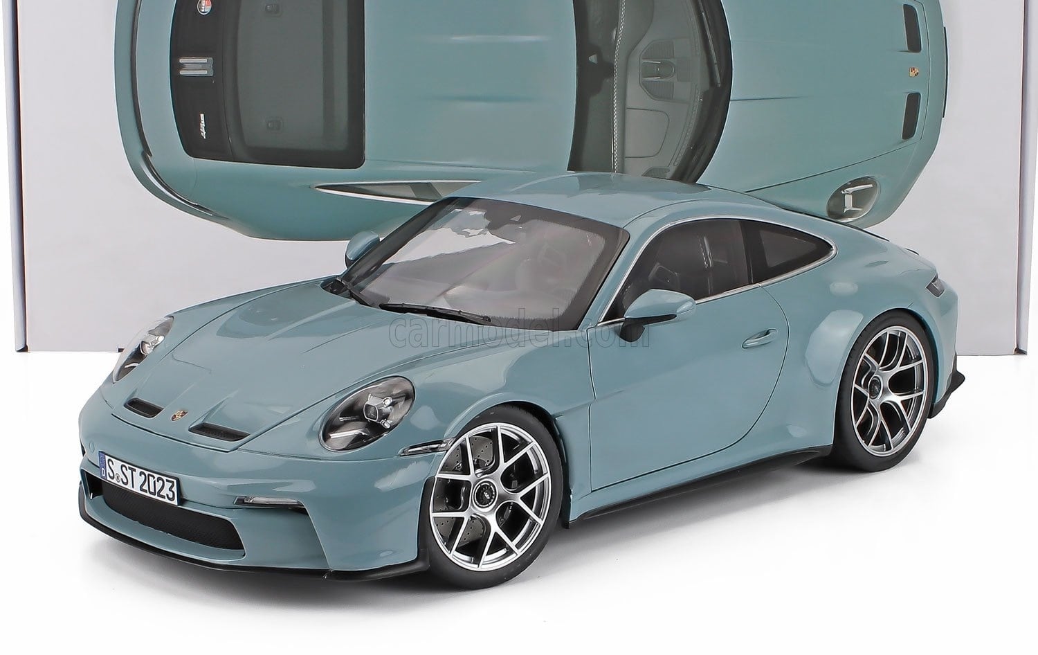 ミニカー 1/18 ポルシェ 718 ケイマン GT4 RS SPARK-MODEL 1/18