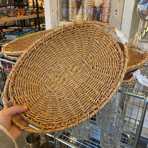 Util Nair Round Colander　ユティル ナイール ざるオーバル　L　平ざる　バスケット　食器　野菜　洗い物　水切り　