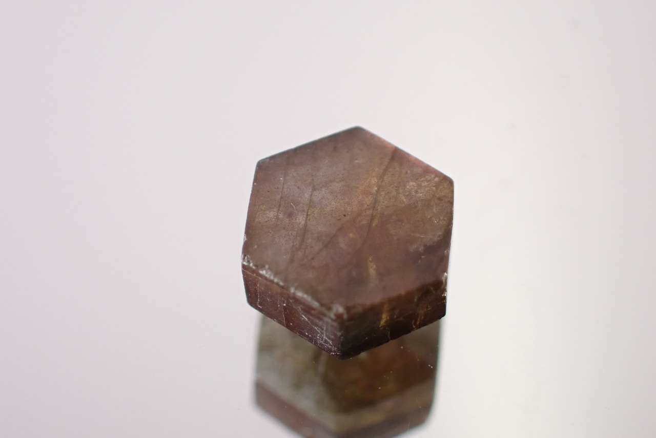 マダガスカル産ラブラドライト　1.22ct　 [D9-86]
