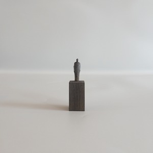 （w35）wood figure 台付