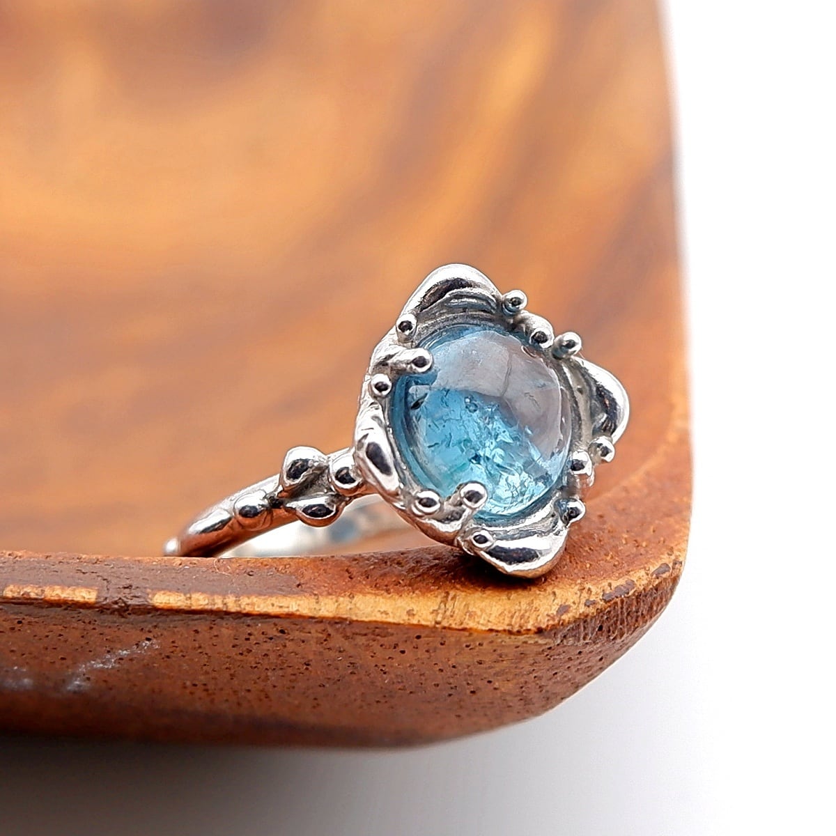 シーグリーンカイヤナイトのデザインリング 11号 ～深き森の泉