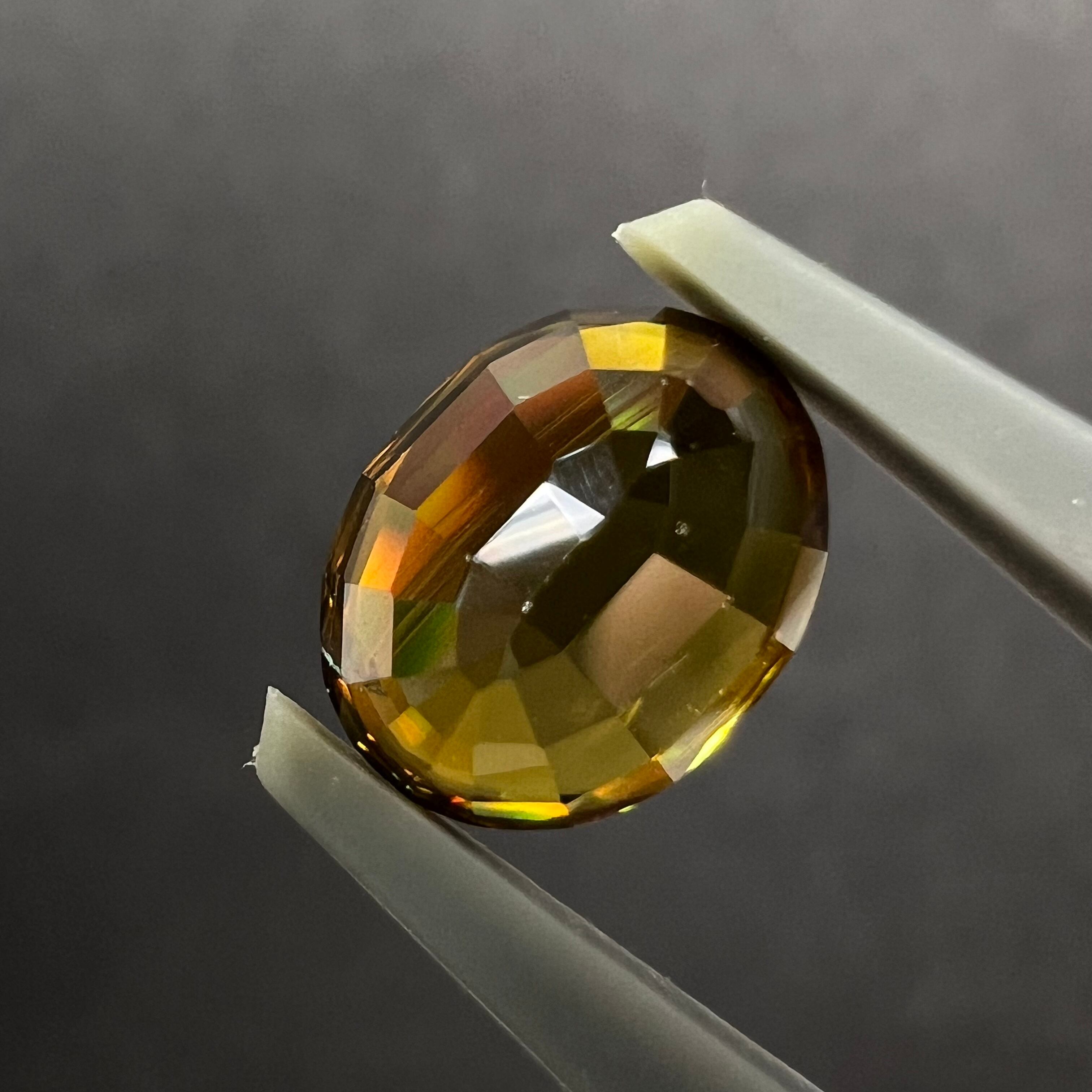 在庫処分価格】スフェーン 大粒2ct ジュエリー ルース 天然石 宝石