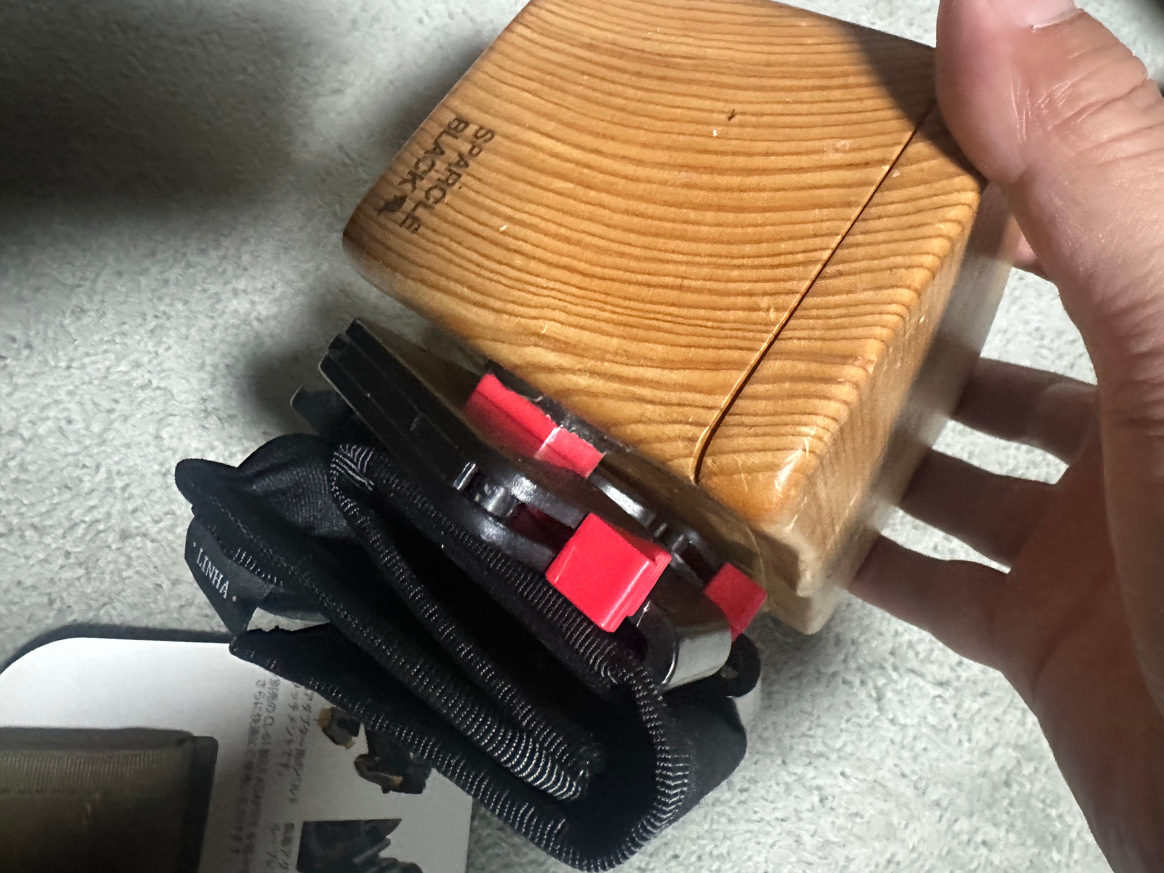 新発売！ LINHA BOX(餌箱）HOLDER CL-76 | SPARCLE BLACK