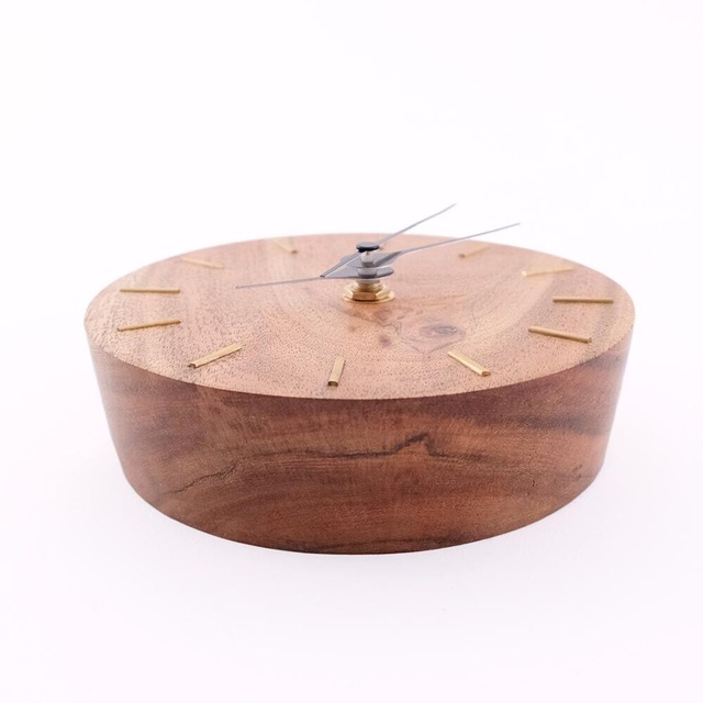 展示品　木とBRASSで作った温もりあふれる 置くことも出来る壁掛け時計