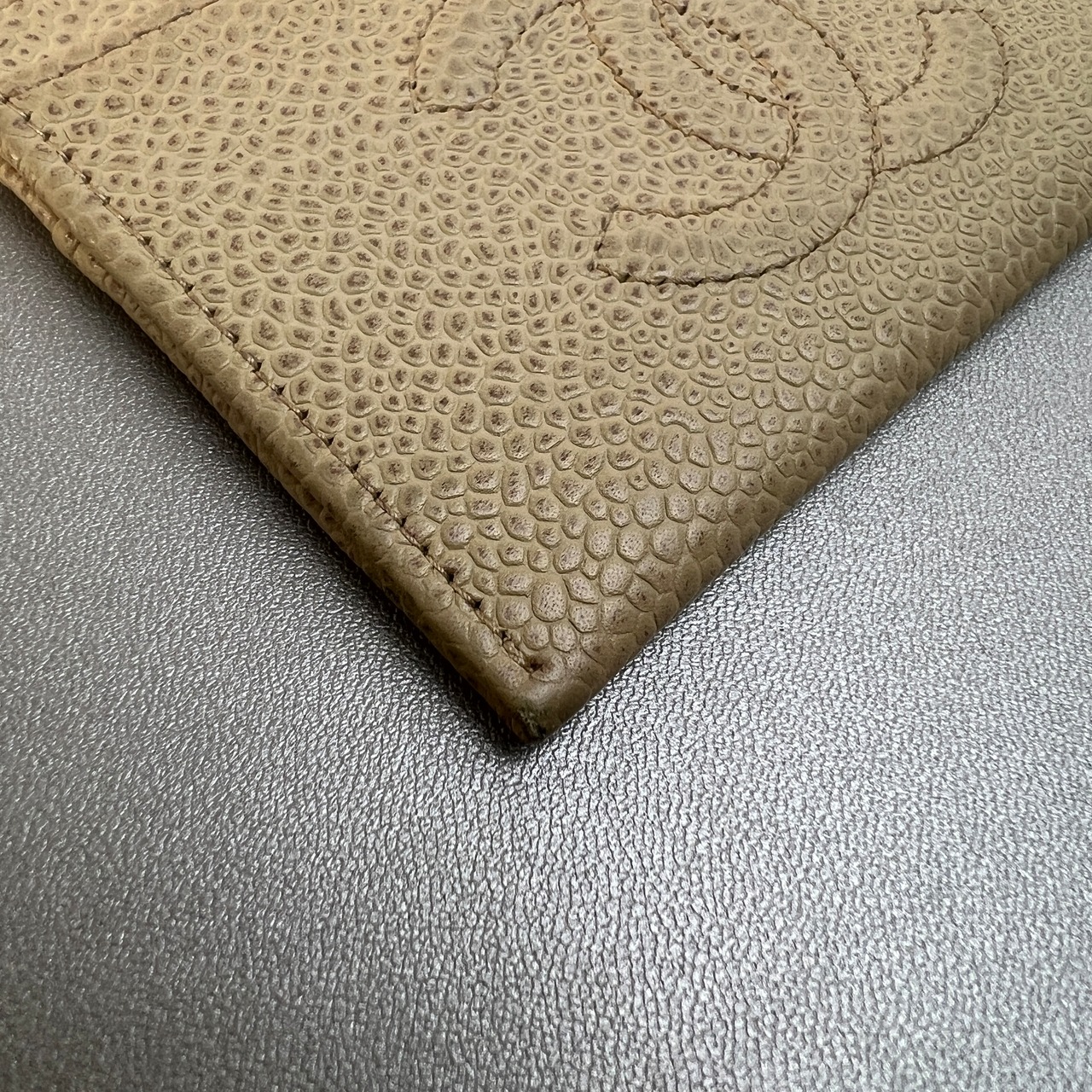 CHANEL シャネル ココマーク  キャビアスキン カードケース ベージュ A-12169