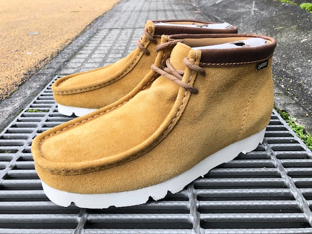 CLARKS ORIGINALS WALLABEE BOOT GORE-TEX (DARK OCHRE SUEDE)