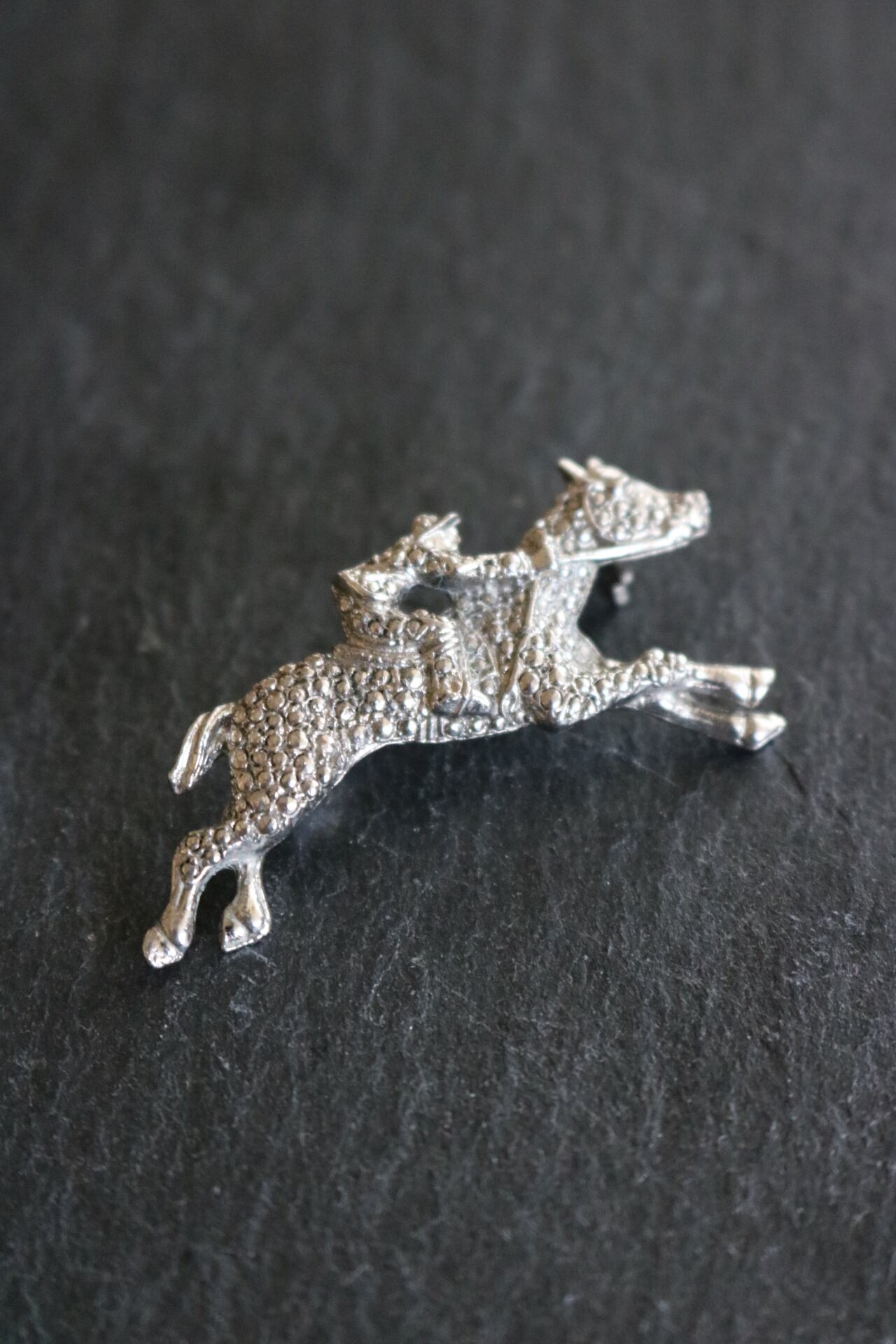 ヴィンテージブローチ