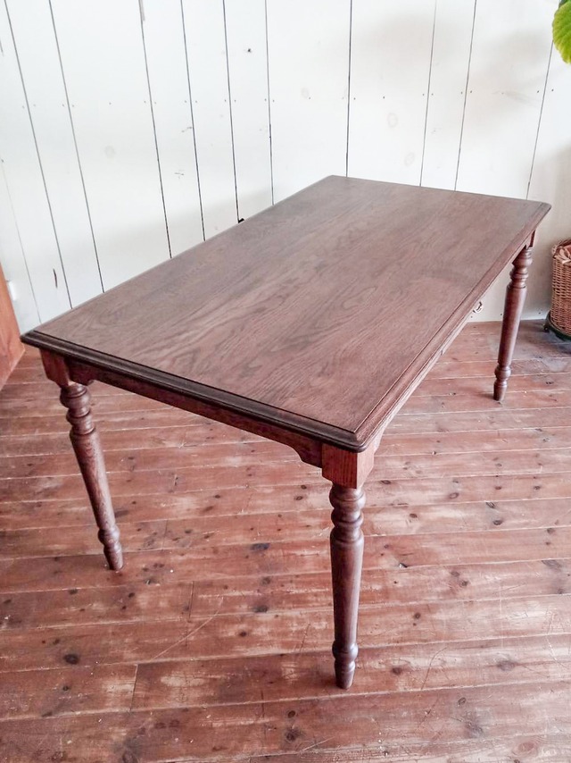 オークターンドレッグダイニングテーブル “クラシック”(アンティーク調ろくろ足テーブル) W1400〜2400 4〜8人掛け 引き出し付きダイニングテーブル