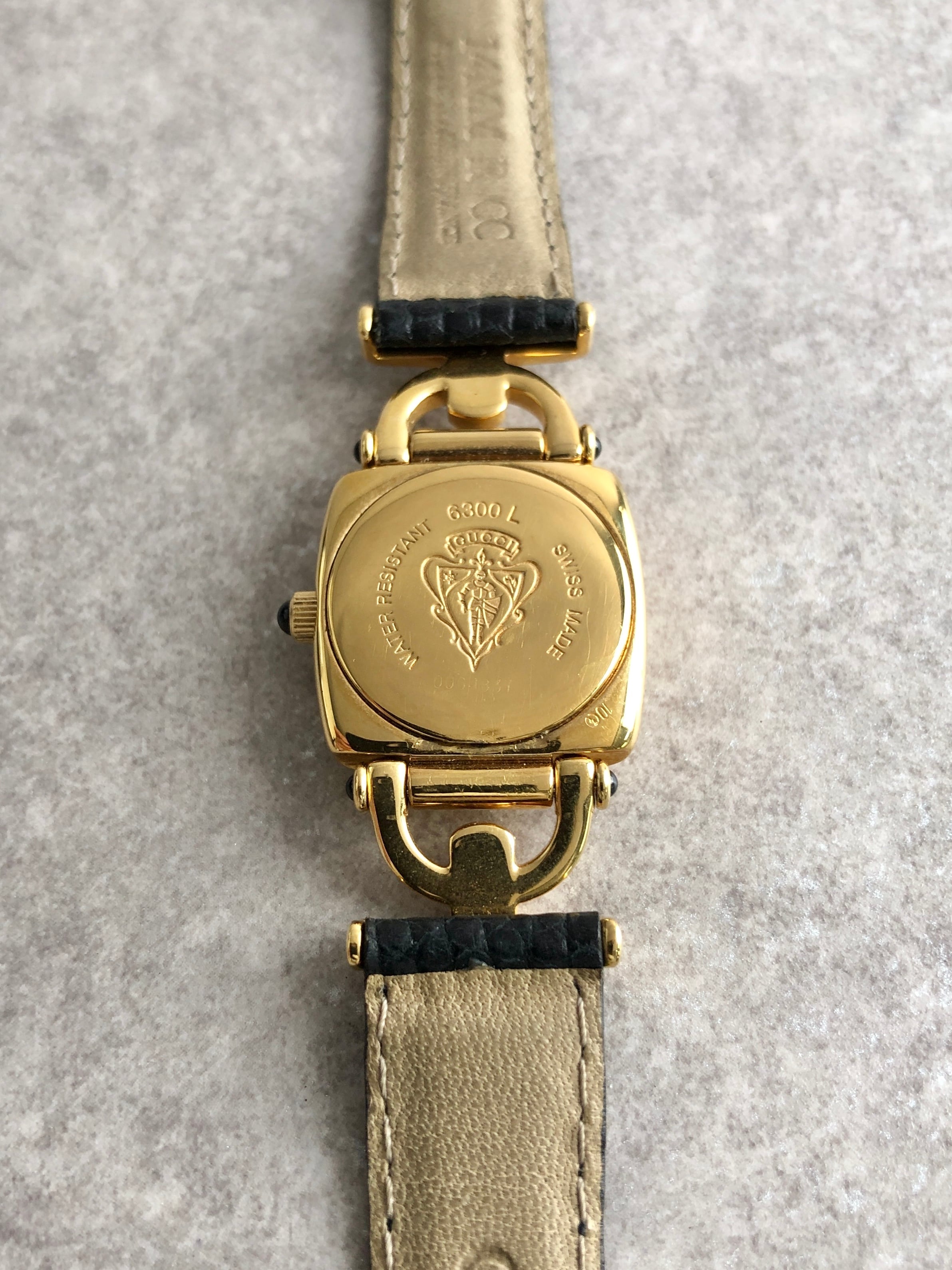 GUCCI グッチ 腕時計 ゴールド×ブラック ステンレススチール 6300L