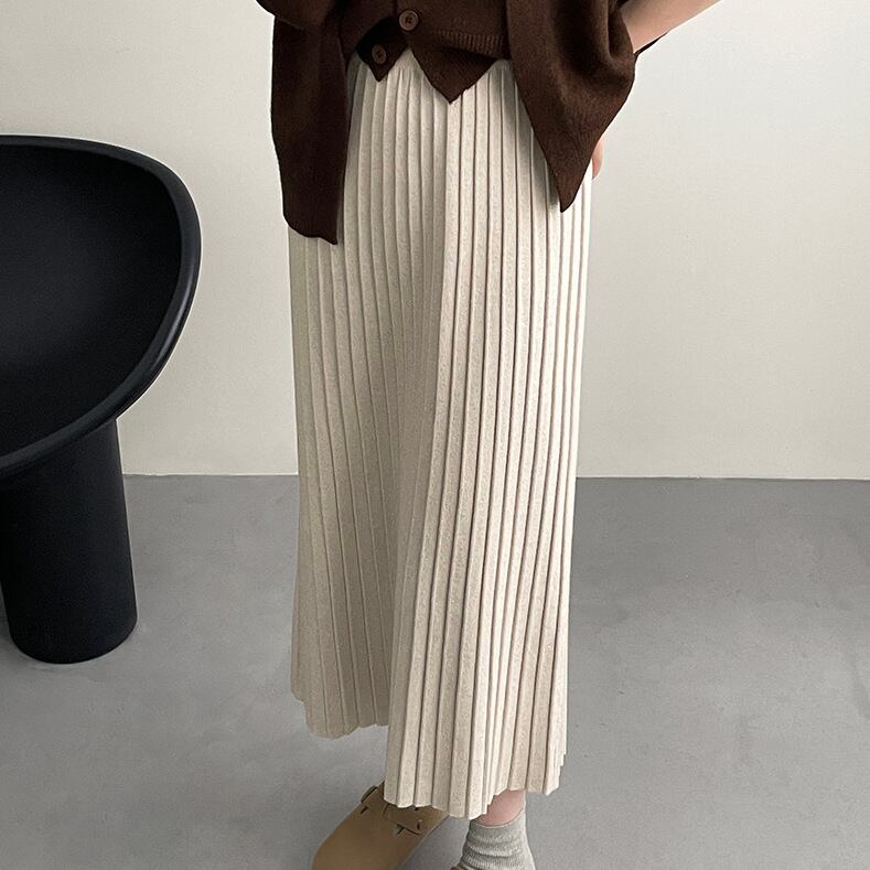 Slimming pleated knit skirt S139
